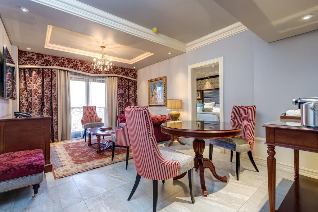Peermont D'Oreale Grande At Emperors Palace Kempton Park Extérieur photo