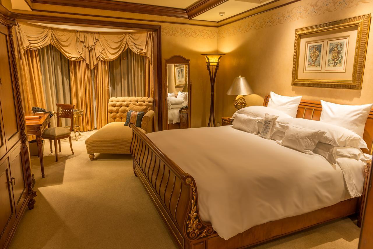 Peermont D'Oreale Grande At Emperors Palace Kempton Park Extérieur photo