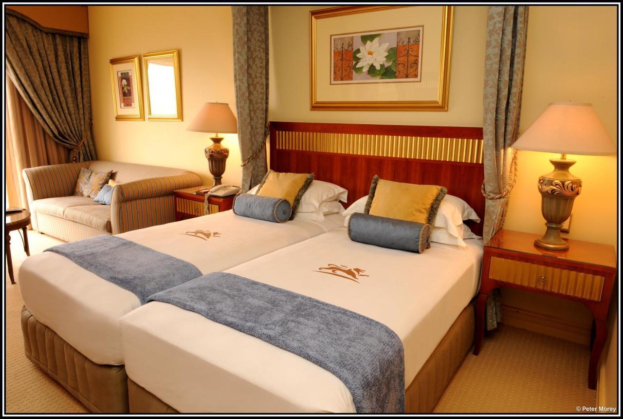 Peermont D'Oreale Grande At Emperors Palace Kempton Park Chambre photo
